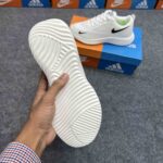 Product Code: 521 – Lot: 07 Running Sneaker - Image 3