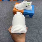 Product Code: 521 – Lot: 07 Running Sneaker - Image 4