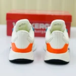 UltraBoost Running Sneaker Lot: 24 | Product Code: 584 - Image 8