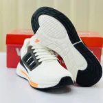 UltraBoost Running Sneaker Lot: 24 | Product Code: 585 - Image 9