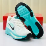 Vomero Running Sneaker Lot: 25 | Product Code: 803 - Image 9