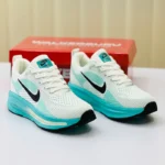 Vomero Running Sneaker Lot: 25 | Product Code: 803 - Image 5