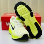 Vomero Running Sneaker Lot: 25 | Product Code: 804 - Image 5