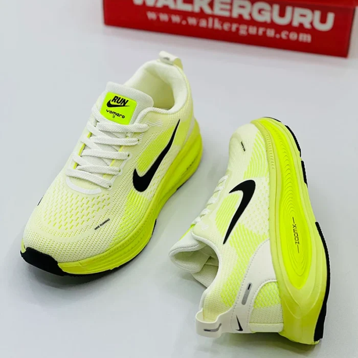 Vomero Running Sneaker Lot: 25 | Product Code: 804