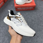 Power Step Running Sneaker Lot: 26 | Product Code: 811