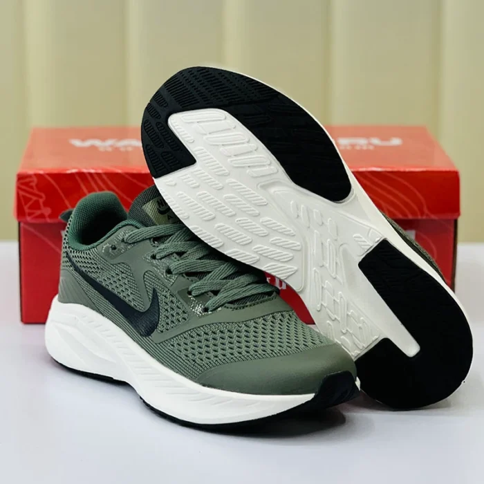 Power Step Running Sneaker Lot: 31 | Product Code: 832