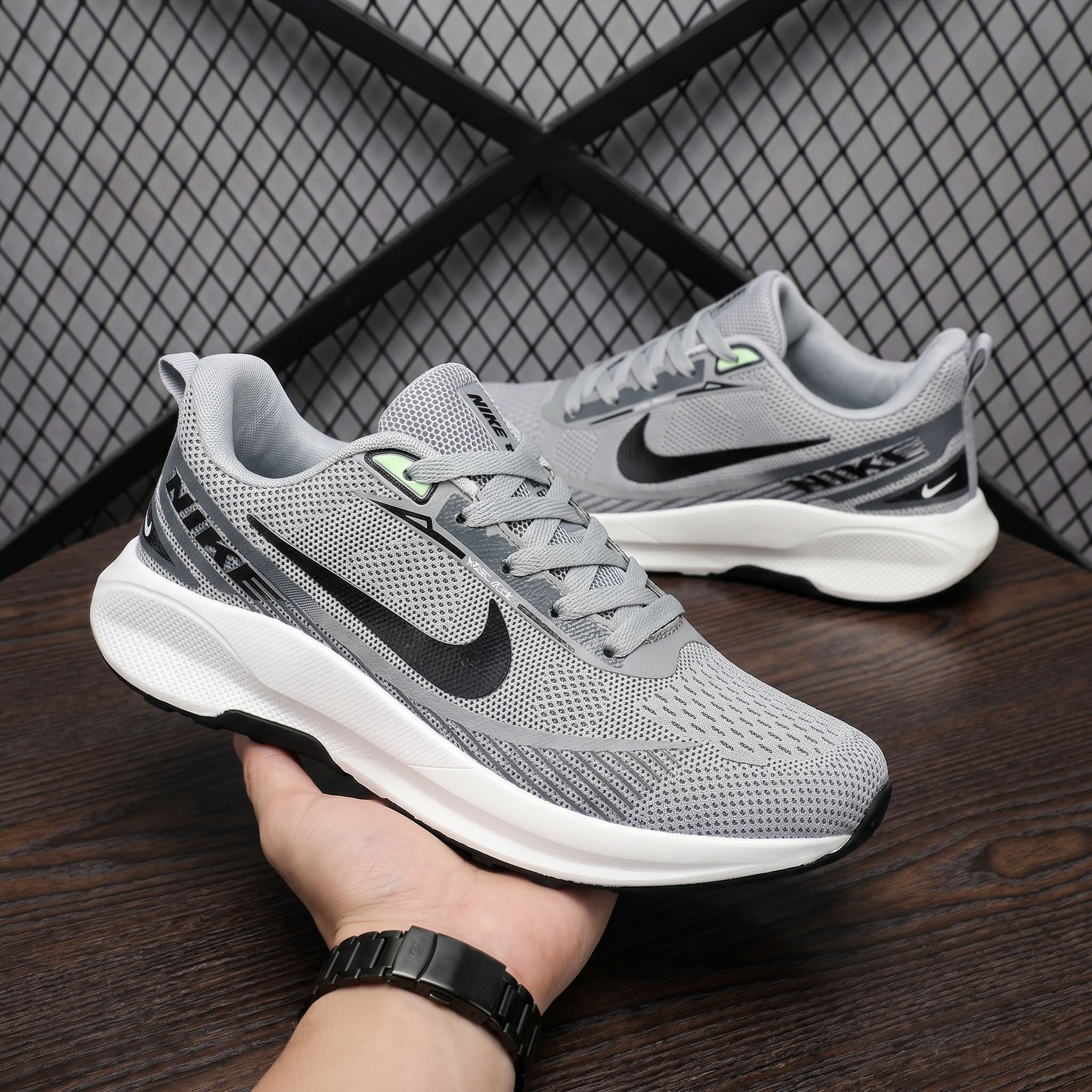833 pi Power Step Running Sneaker Lot: 30 | Product Code: 833 - Image 1