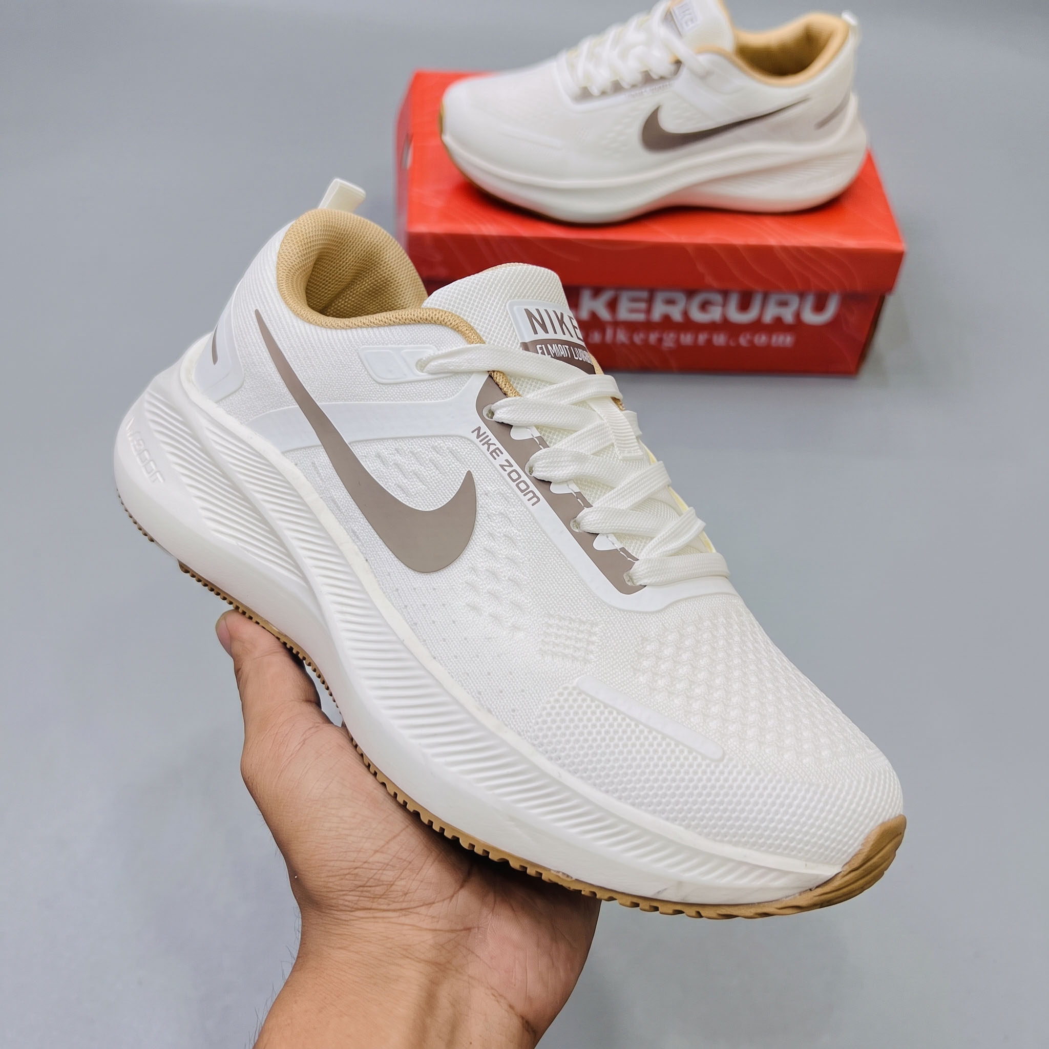 893 - img Power Step Running Sneaker Lot: 52 | Product Code: 893 - Image 1