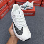 ZoomX Running Sneaker 1:1 Mirror Grade Lot: 55 | Product Code: 905 - Image 2