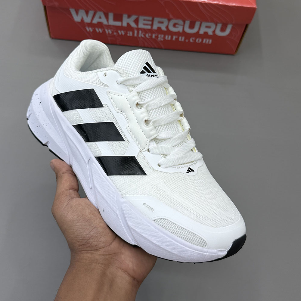 935 (1) Premium Imported Lightweight Sports Running Shoes Lot: 63 | Code: 935 - Image 1