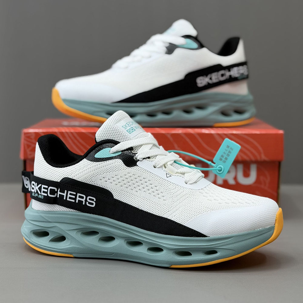 938 new Premium Imported Lightweight Sports Running Shoes Lot: 68 | Code: 938 - Image 1