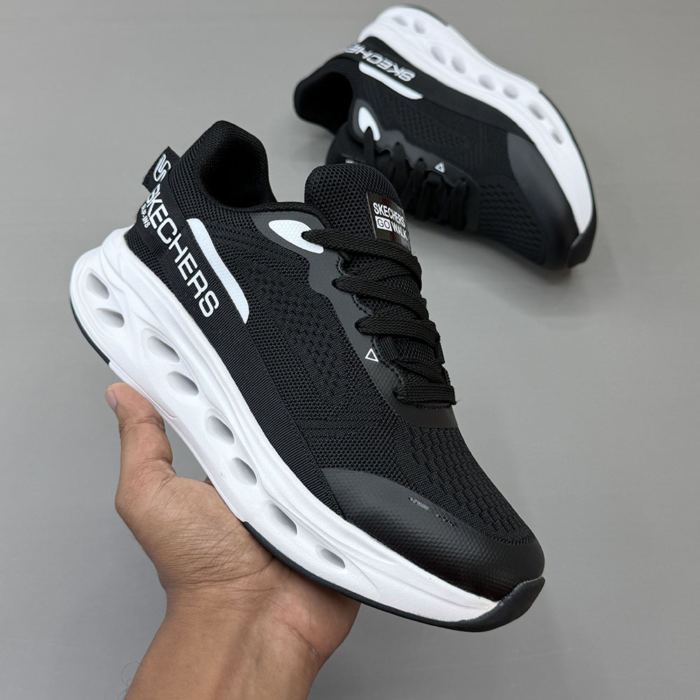 946 (1) Premium Imported Lightweight Sports Running Shoes Lot: 68 | Code: 946 - Image 1