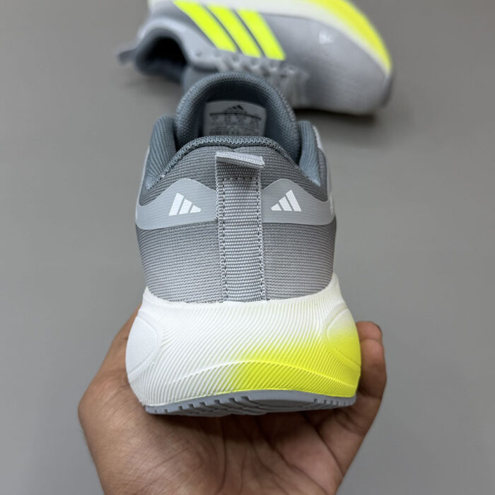 Premium Imported Lightweight Sports Running Shoes Lot: 76 | Code: 963