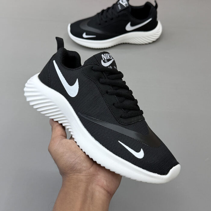 Product Code: 522 – Lot: 07 Running Sneaker